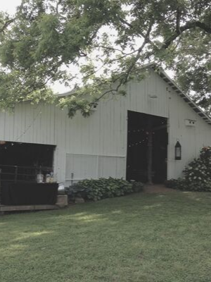 rustic barn venue 
